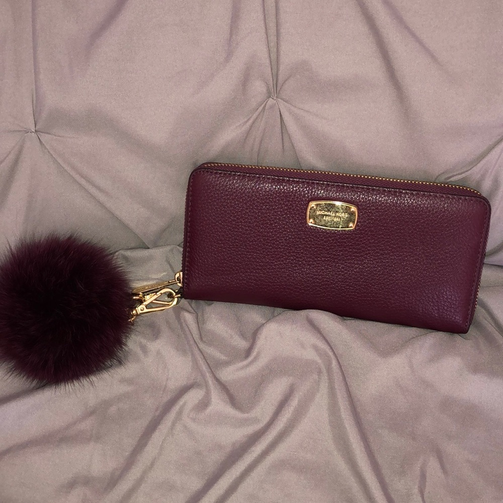Leather Continental Wristlet Wallet